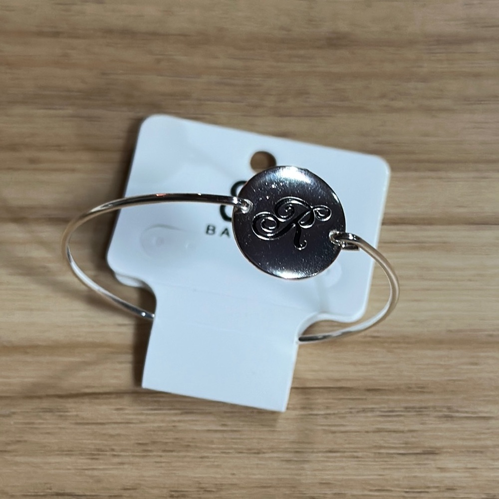 BANSRI Silver Initial ‘R’ Bracelet - Picture 10 of 10